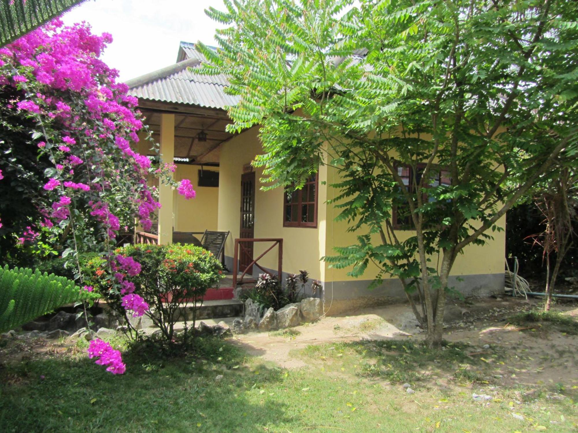 Flower Paradise Bungalows & Swiss Restaurant Roestiland Lamai Beach (Koh Samui) Quarto foto
